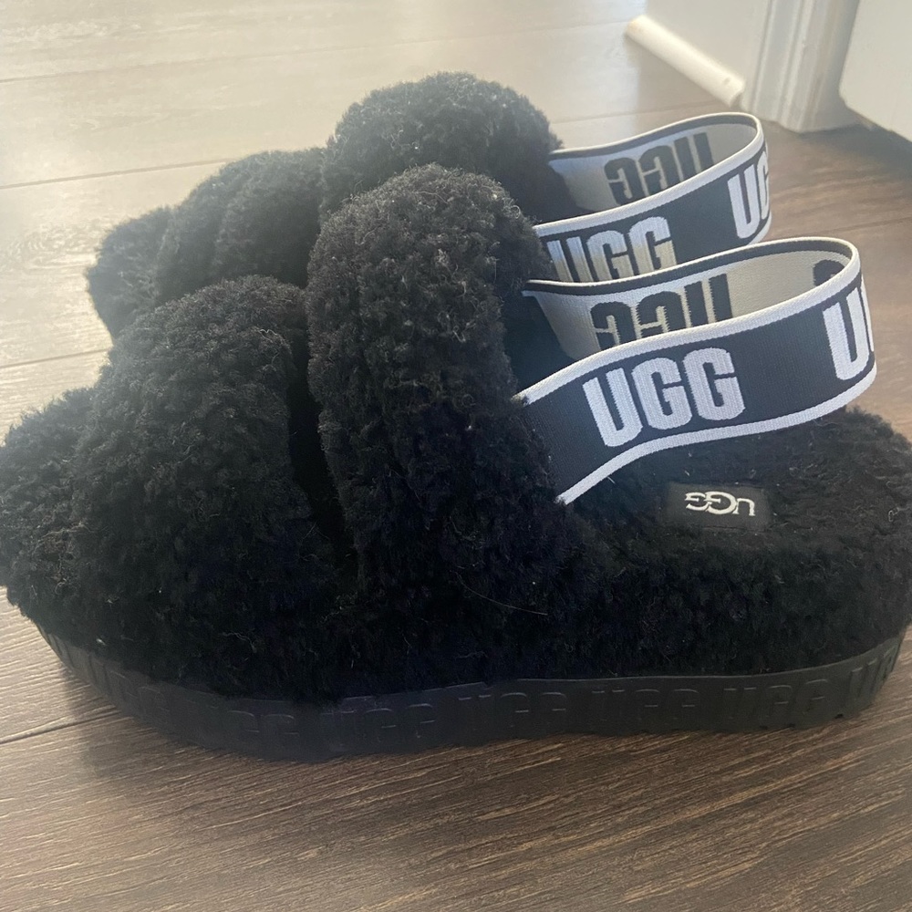 COPY - Ugg slippers